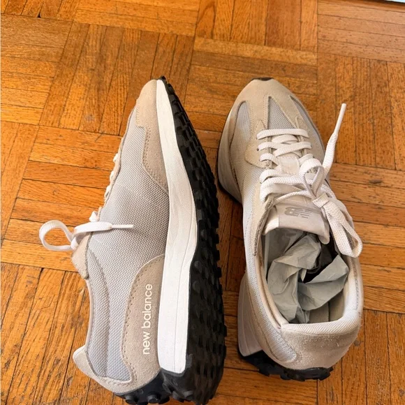 New Balance 327 men’s 10.5 - Picture 3 of 4